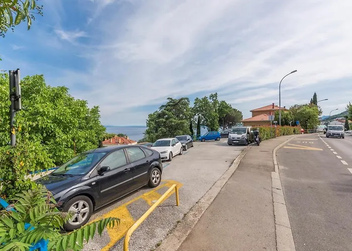 Апартаменты Tea With Sea View *