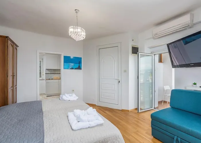 Tea With Sea View Апартаменты *