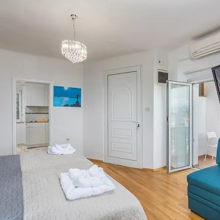 Tea With Sea View Apartment *